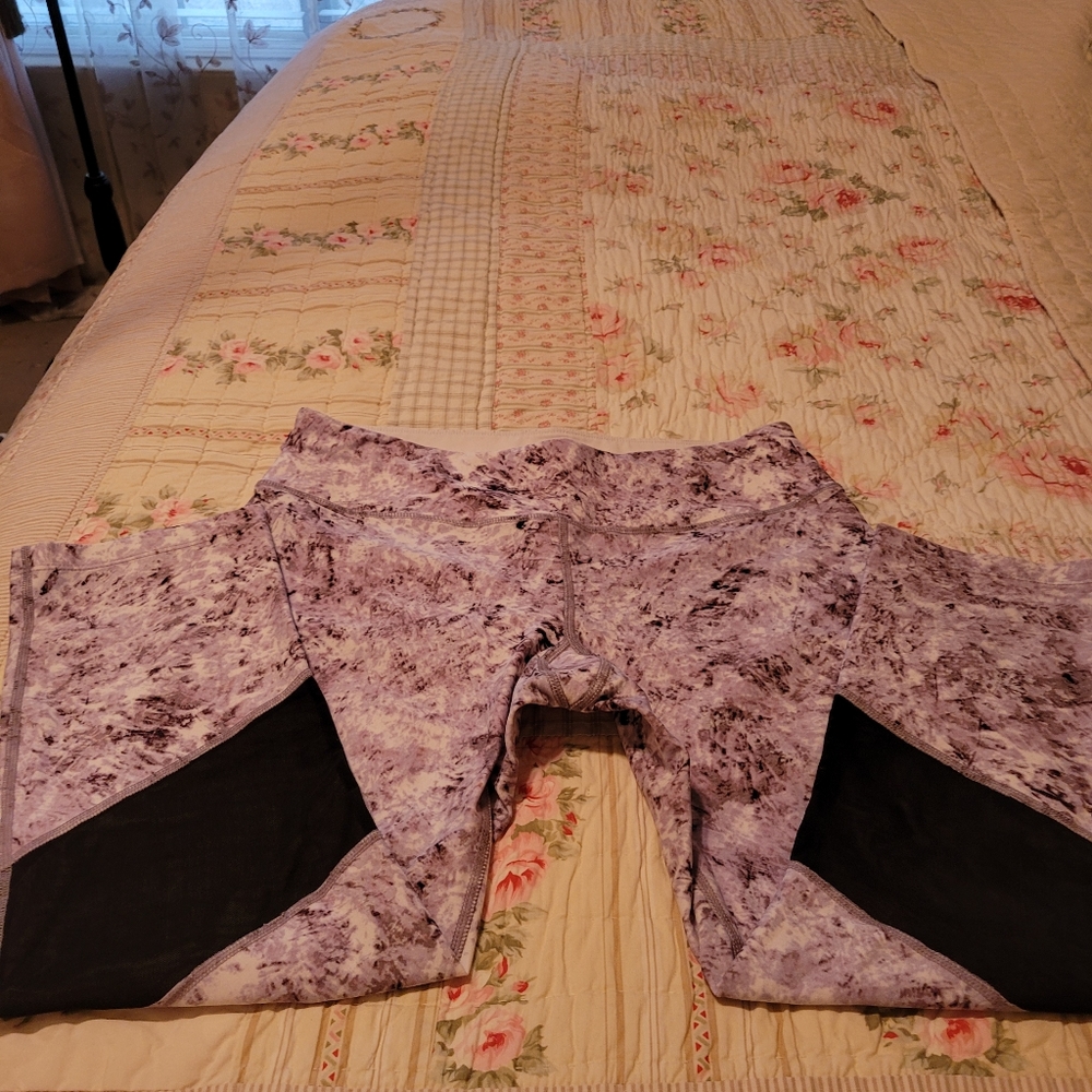 Calvin Klein cropped leggings